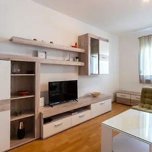 Apartment Anna With Free Private Parking Pula